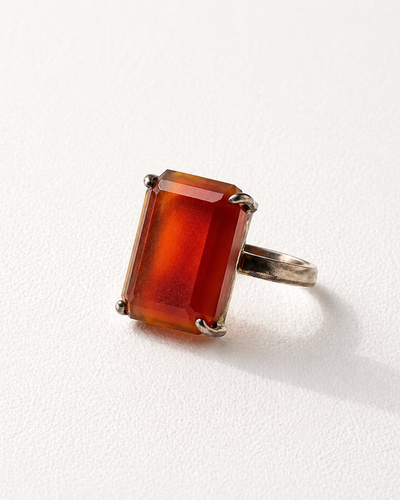 Crimson Monarque Agate Ring