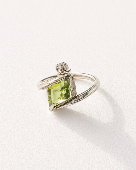Aurielle Prism Peridot Ring