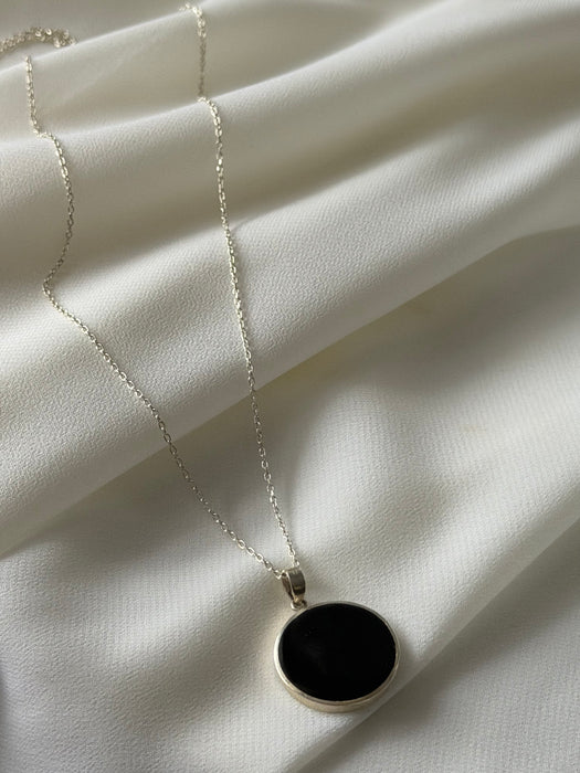 Eclipse Noor Black Agate Pendant