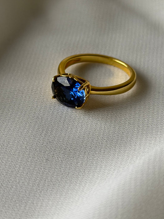 SapphireNoir Classic 14 Yellow Gold over Silver Ring